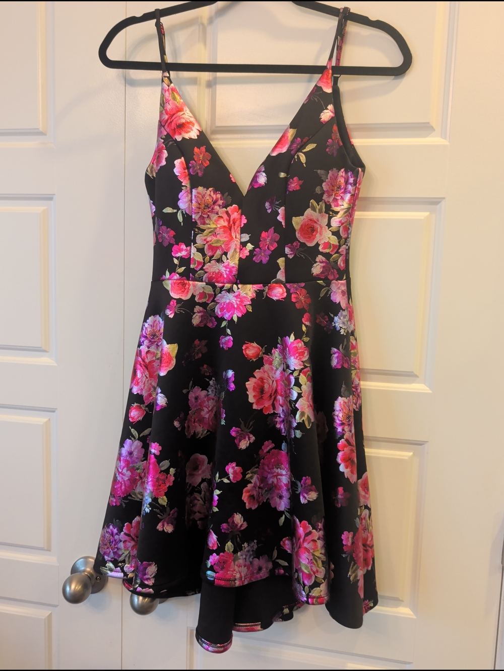 Dark Floral Fit & Flare Scuba Dress Size 5/6 Hoco Prom Party Metallic Black